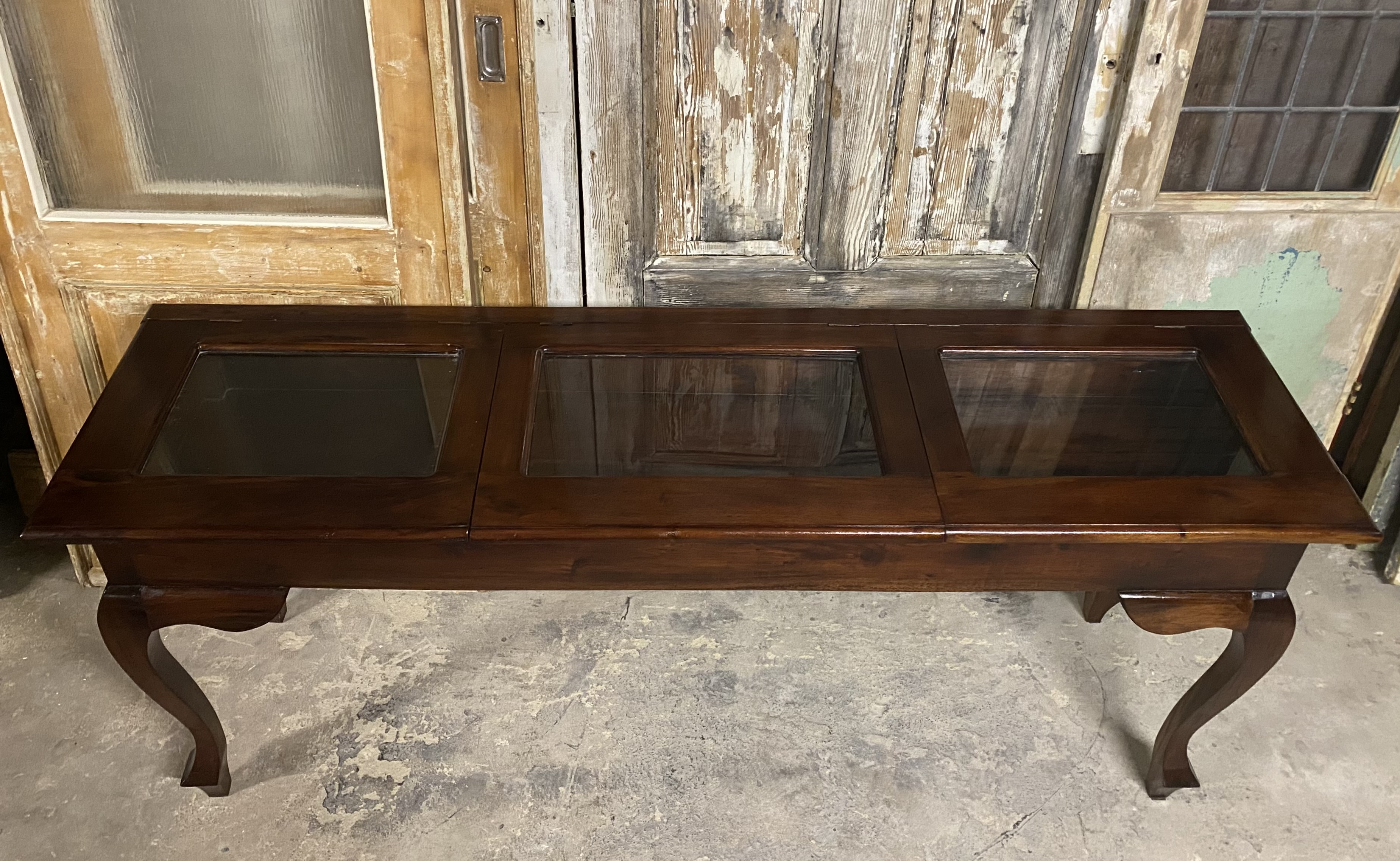 Oude Toonbank, Vitrine-tafel, Sidetable, Pronktafel. L 180cm image 5