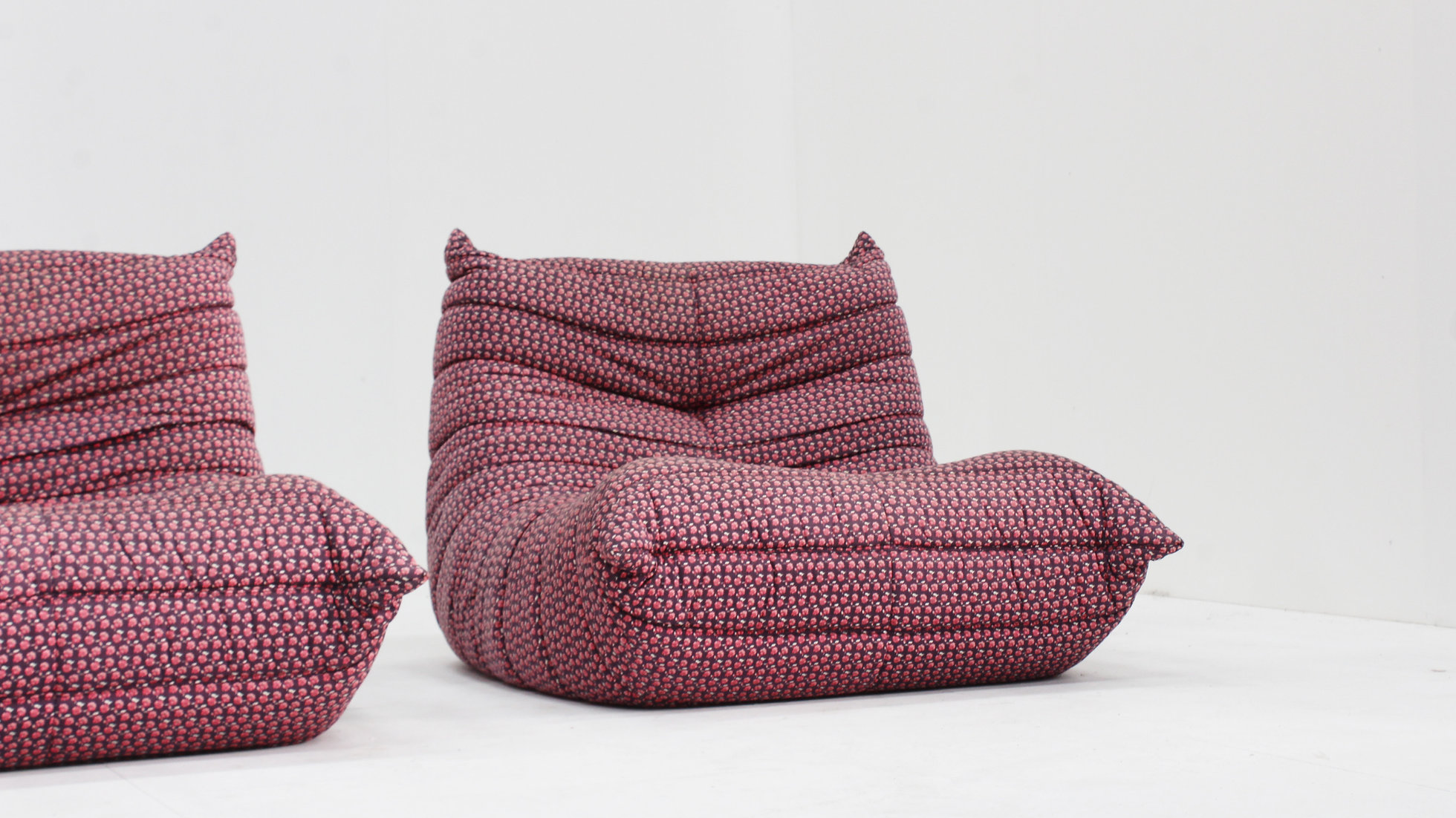 Set Vintage Togo Armchairs By Michel Ducaroy For Ligne Roset 1976 image 5