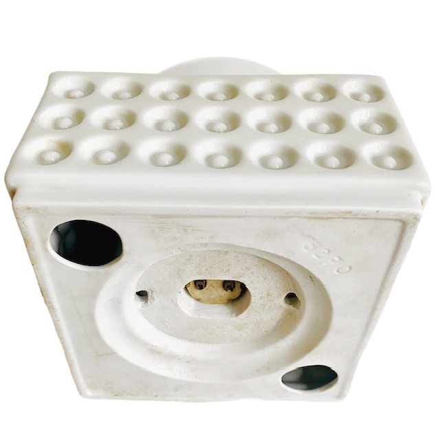 Vintage Mid-Century Plafondlamp Wit Vierkant Keramiek Nopjes image 6