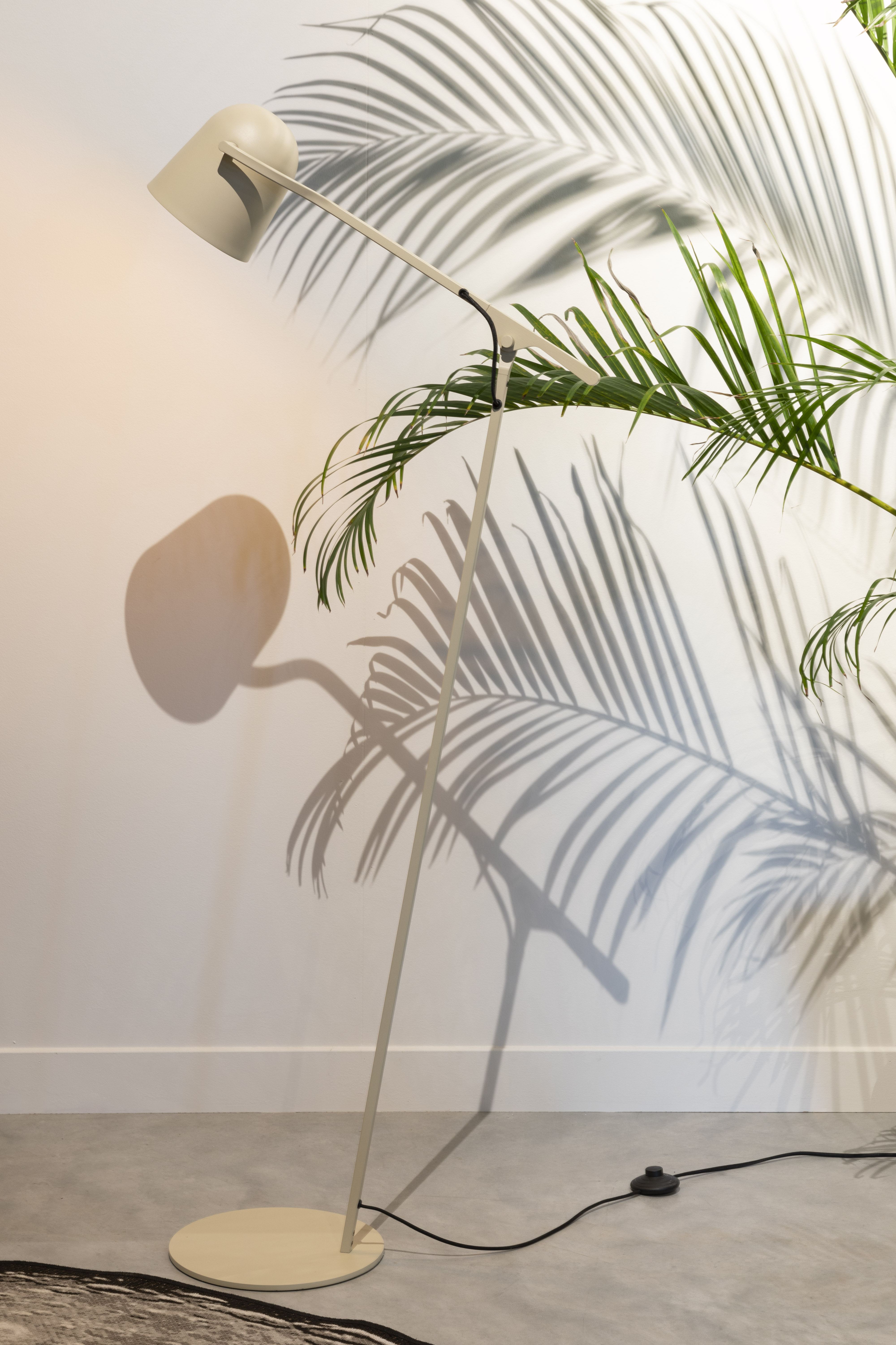 Zuiver Lau Vloerlamp Beige image 10