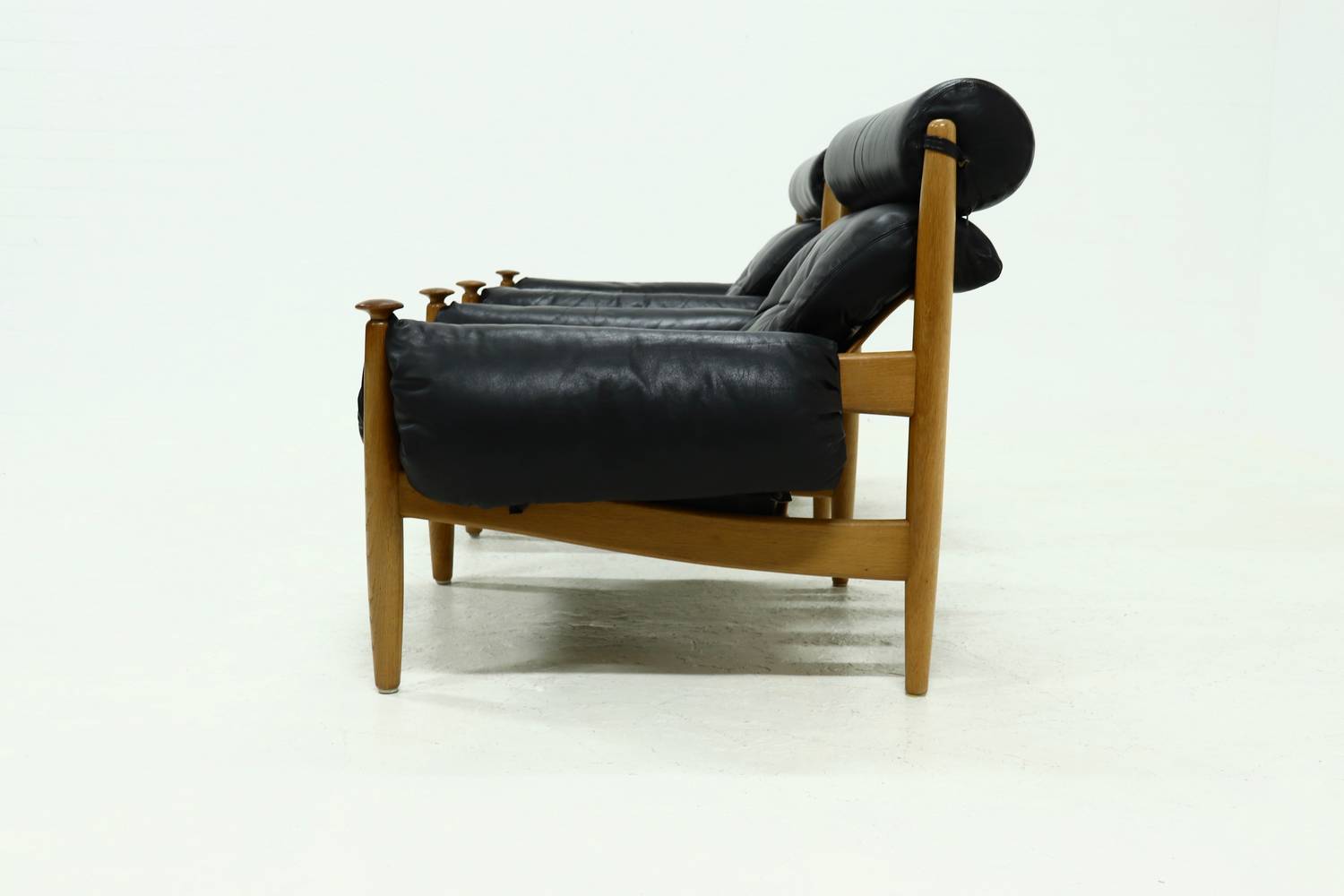 Pair Of Scandinavian Lounge Chairs By Eric Merthen For Ire Möbler 1960s image 6