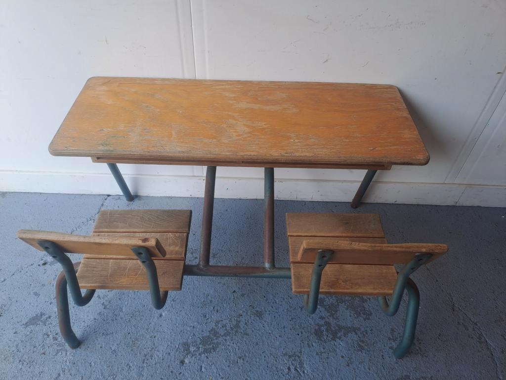 Vintage Stoere Industriële Schoolbank Uit Frankrijk. image 2