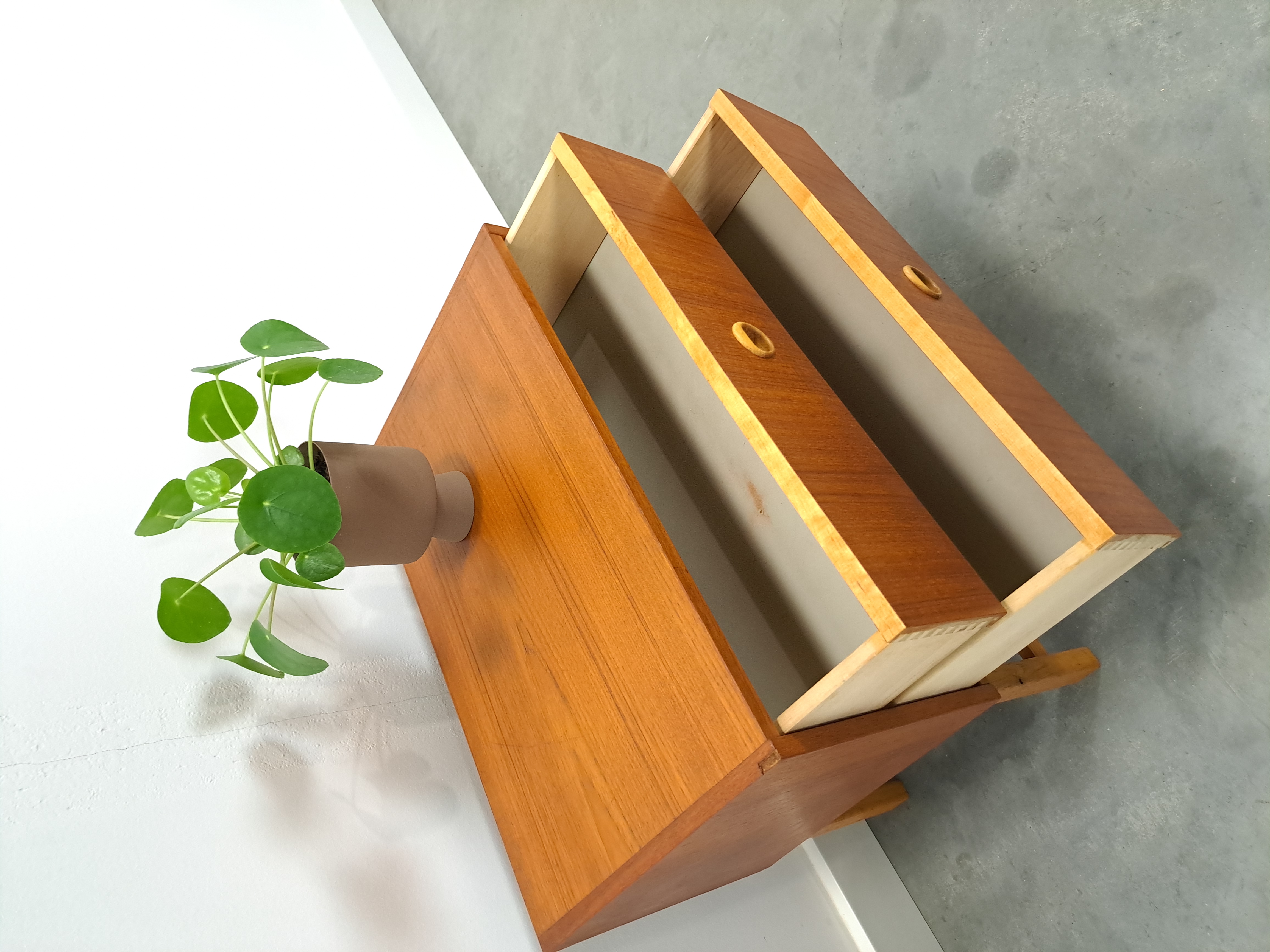 Klein Teak Ladekastje Uit Zweden image 7