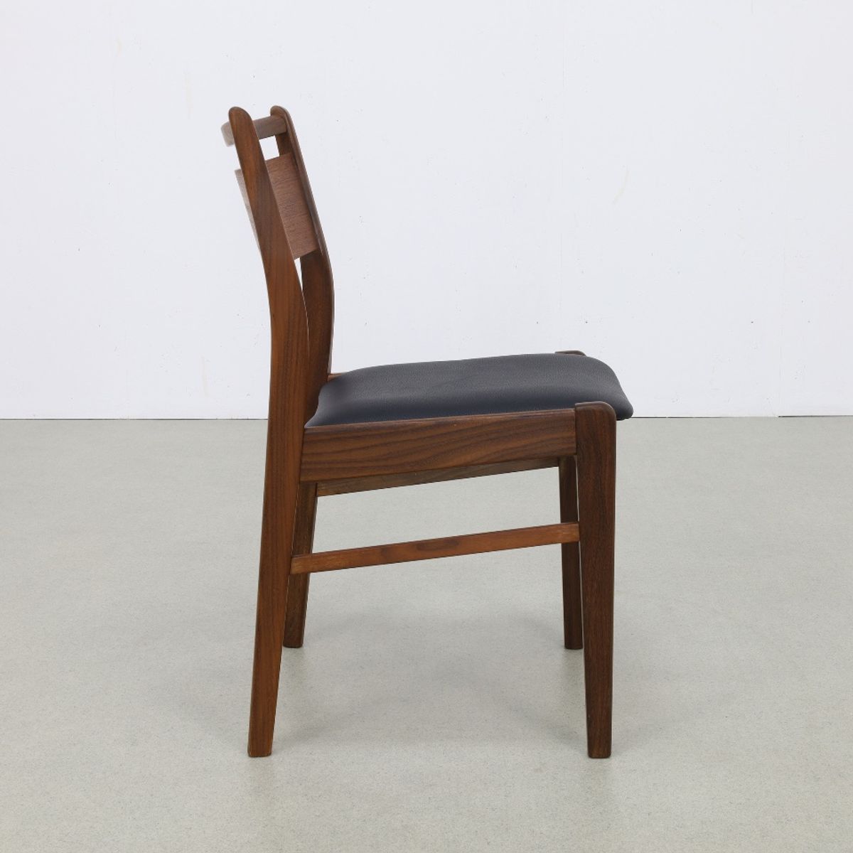 4x Vintage Eetkamerstoel Teak, 1960s Nieuw Bekleed image 3