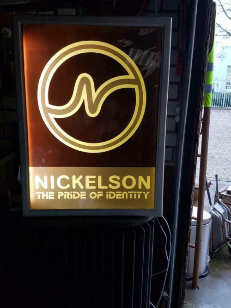 Lichtreclame Nickelson | The Pride Of Identity Lichtbak image 5