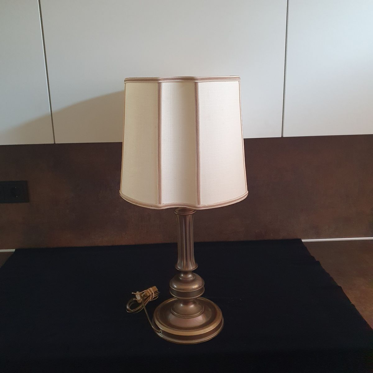 Vintage - Tafellamp - Kastlamp - Messing - Stoffen Kap - Herda image 7