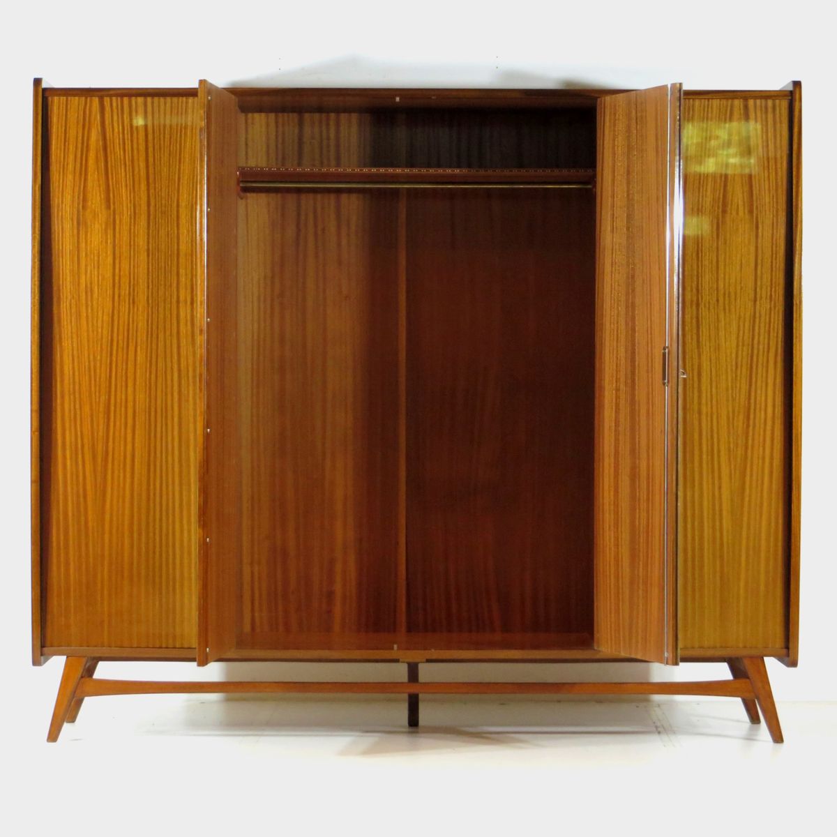 Vintage Scandinavisch Design 4-deurs Kledingkast In Teak, 1960s image 6