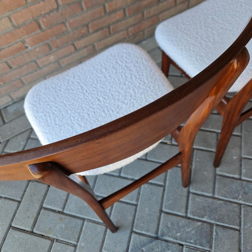 Set 2 Vintage Stoelen Nieuw Bekleed Teddy Deense Stoelen image 2