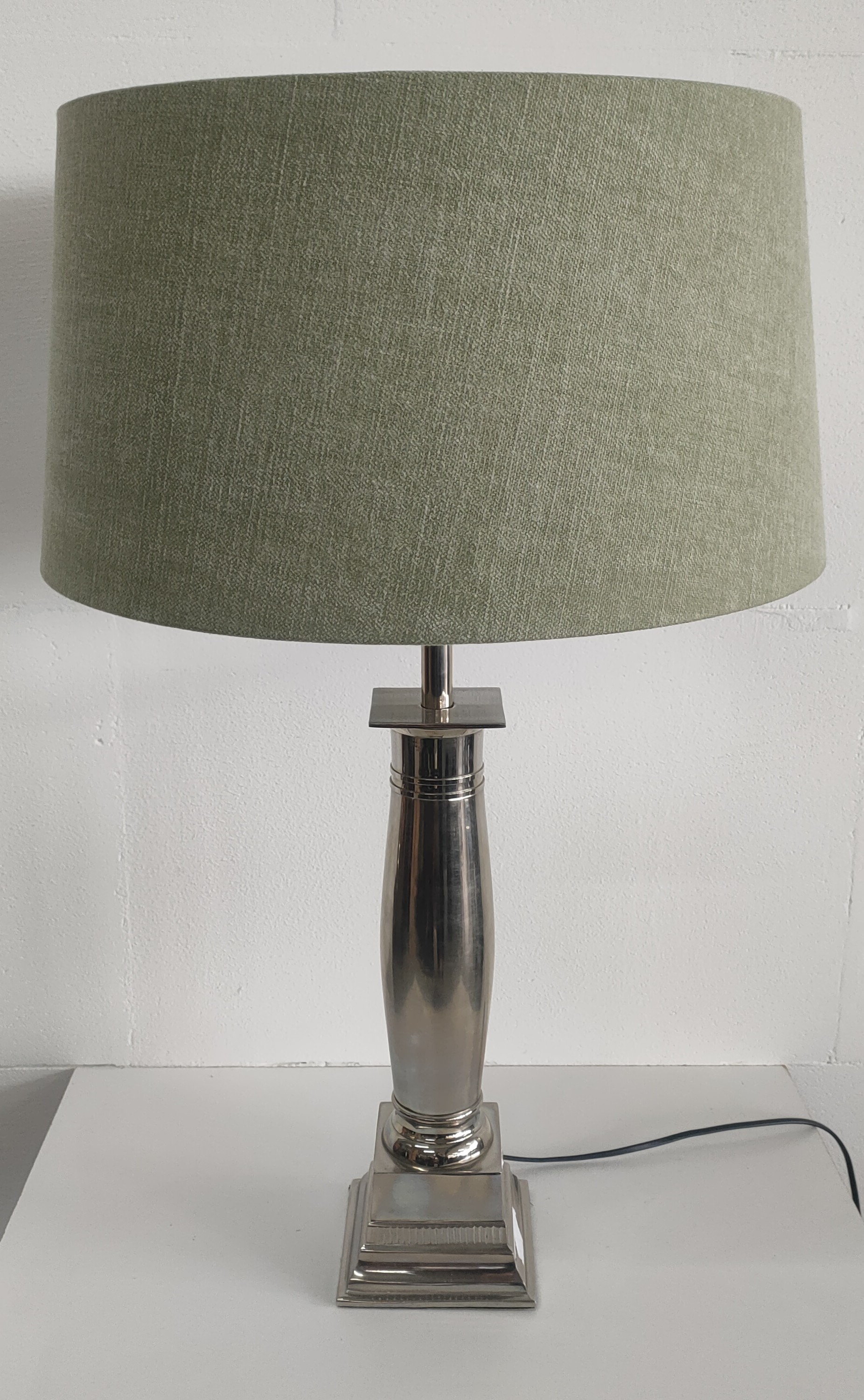 Hoge Tafellamp Met Groene Kap ('emperische Stijl') image 10