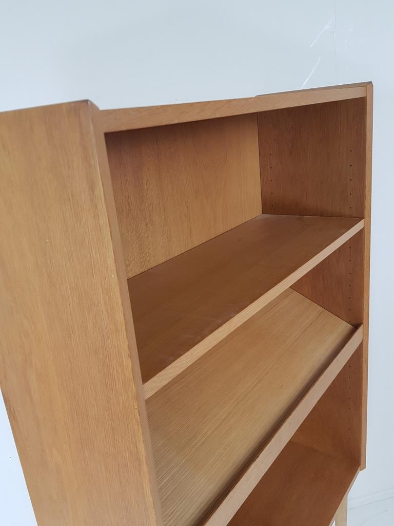 Vintage Deens Boekenkastje Eiken Fineer Met Lectuurgedeelte image 7