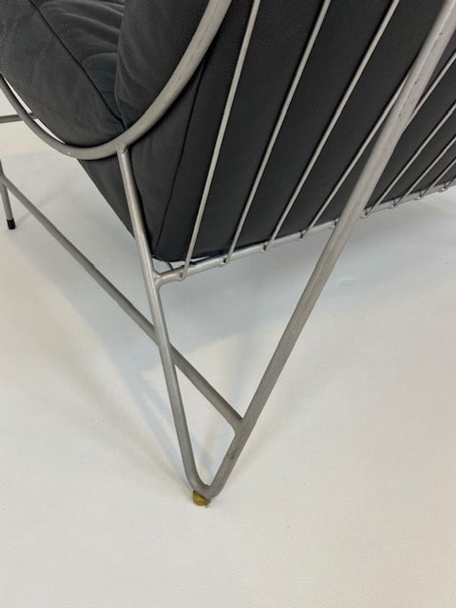 Leolux “volare” Lounge Chair image 5