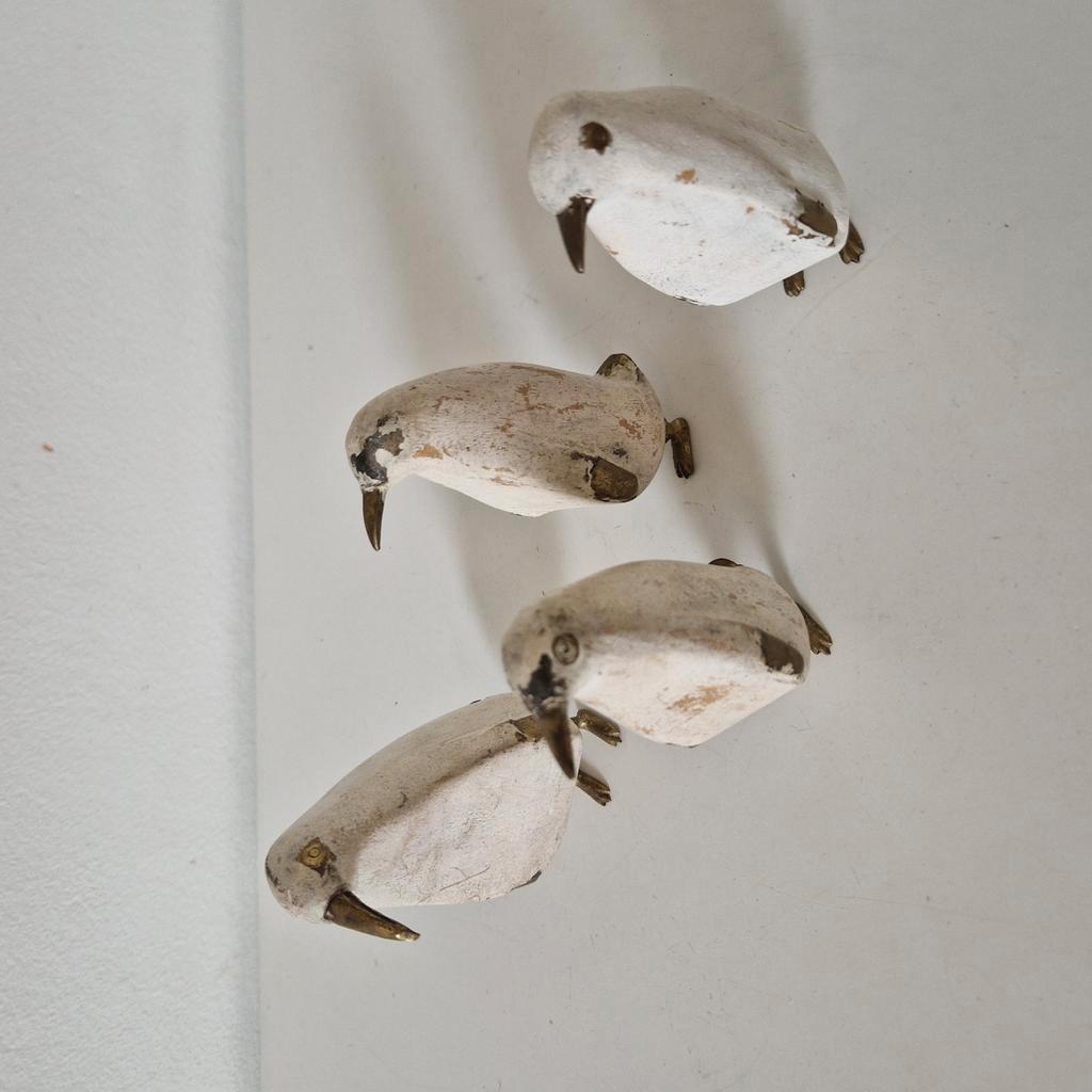 Een Set Van 4 Houten Vogels Messing Vogels Pinquin Vogels image 3
