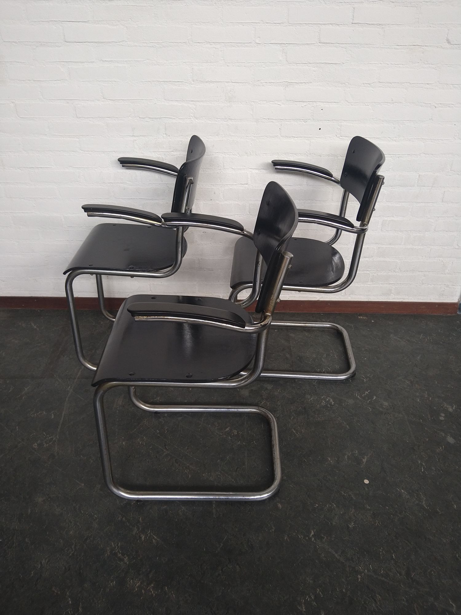 3x Gispen Stoelen image 5
