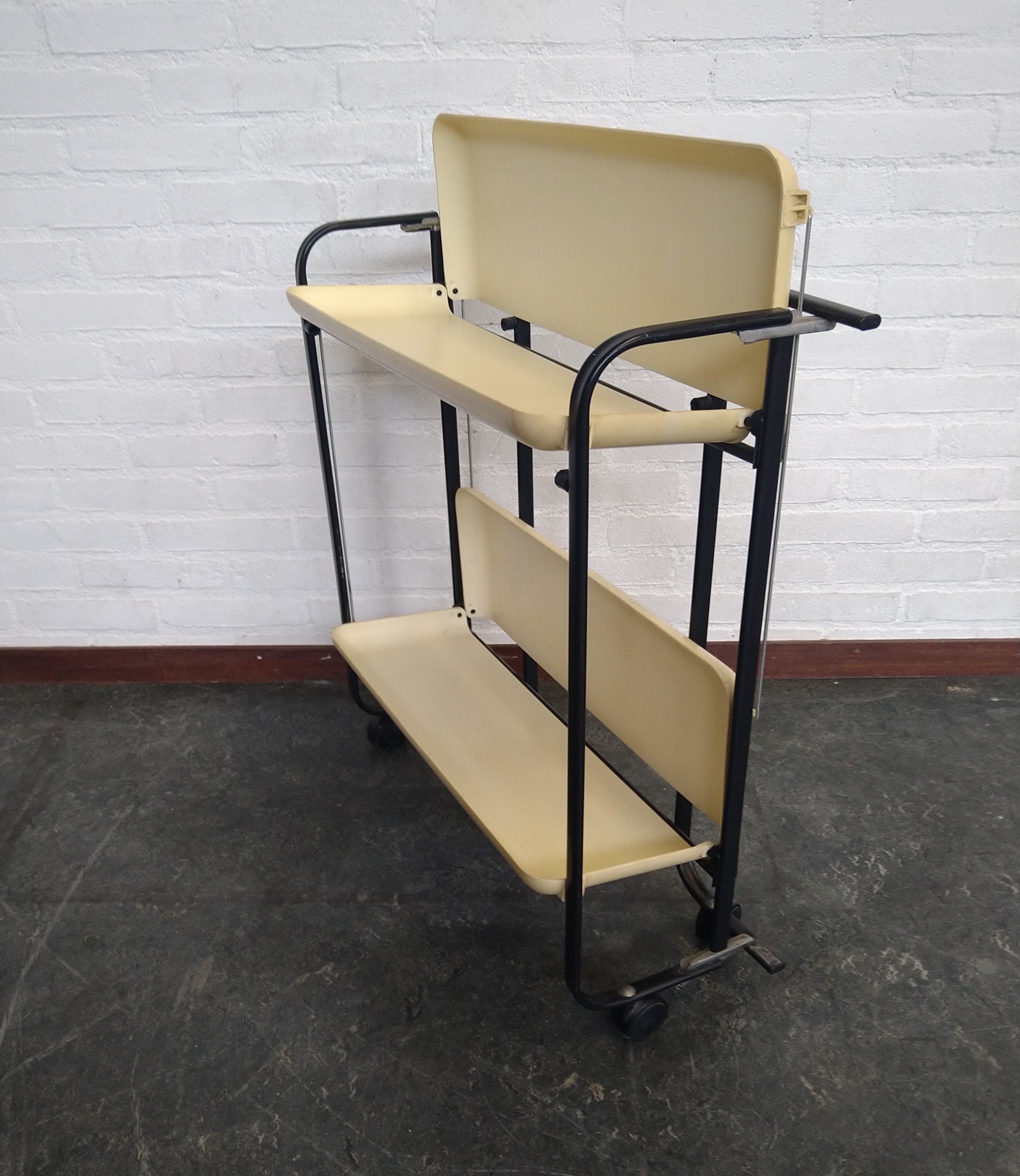 Vintage Serveerwagen/trolley image 10