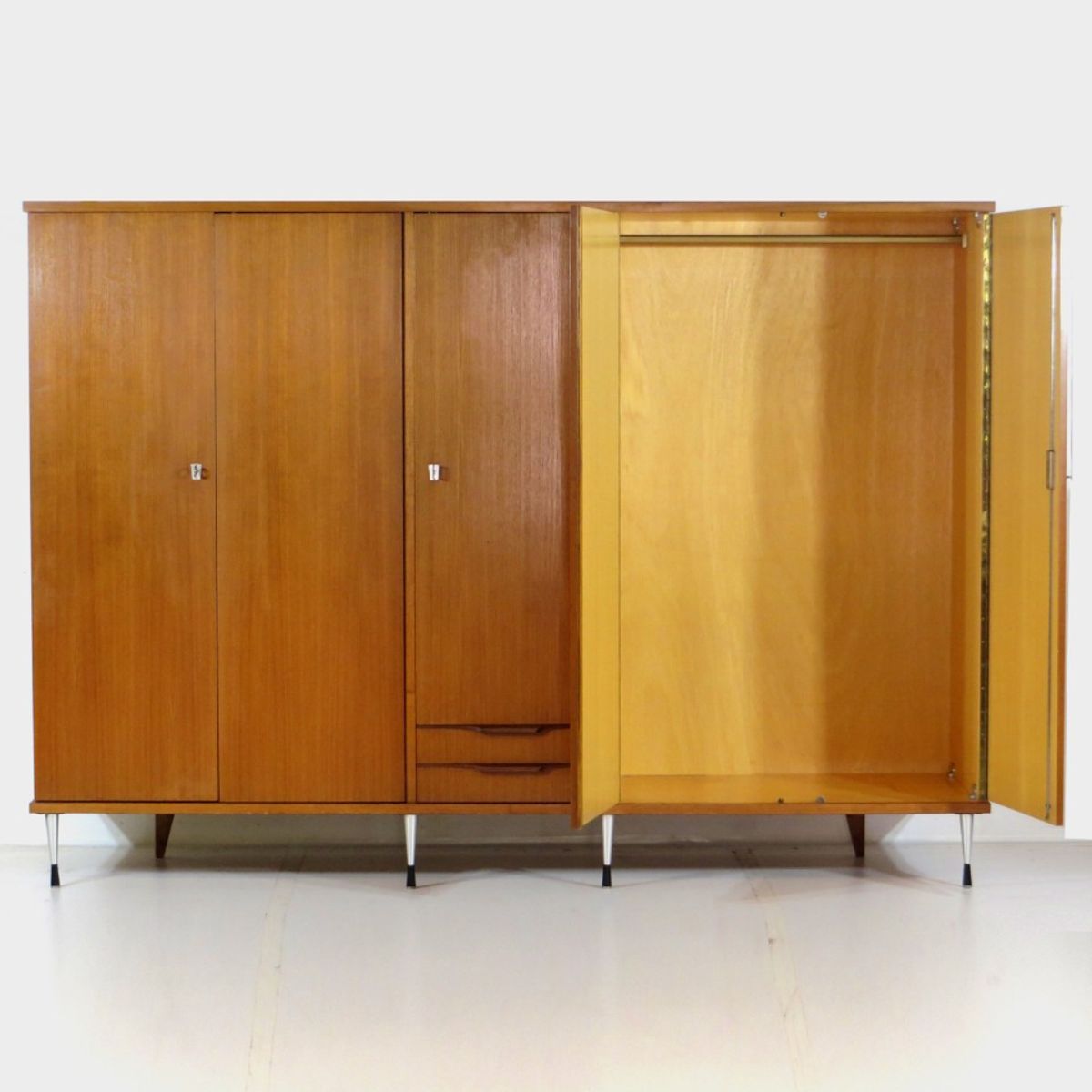 Grote Vintage 5-deurs Teak Kledingkast In Italiaanse Stijl, 1960s image 7