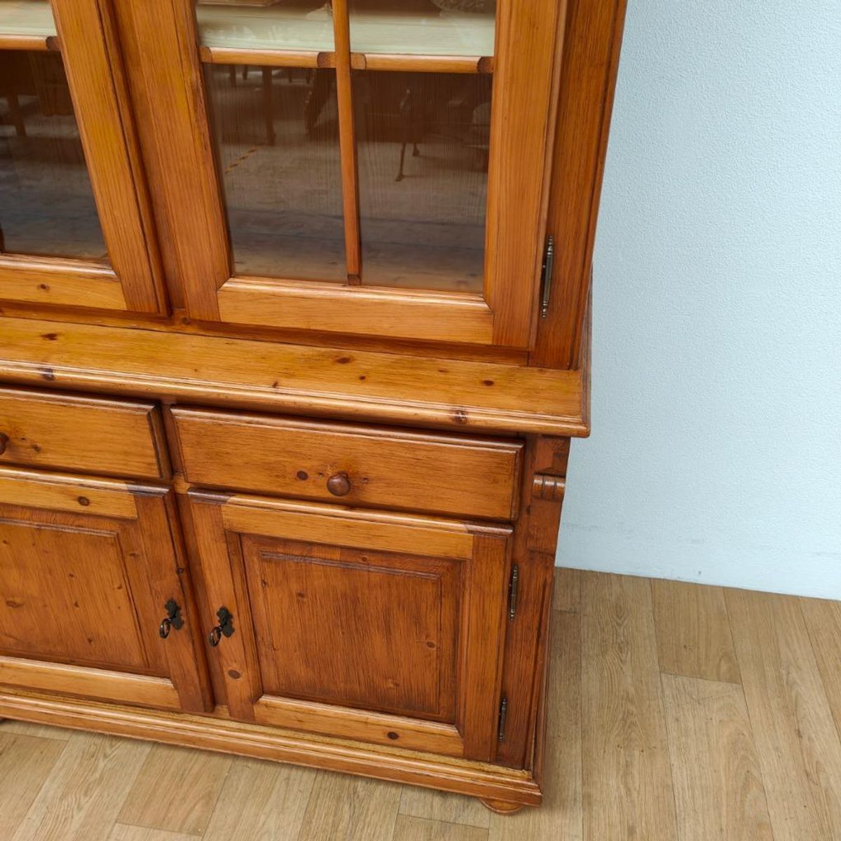 Vintage Landelijke Grenen Buffetkast Wandkast Buffet Kast. image 15