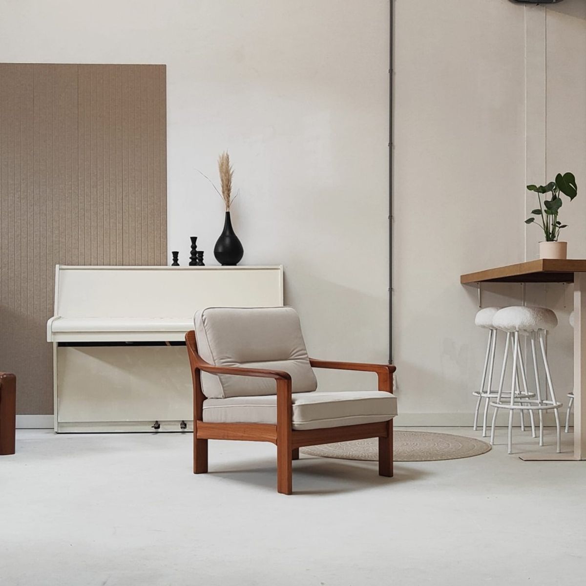 Mid Century Fauteuil image 19