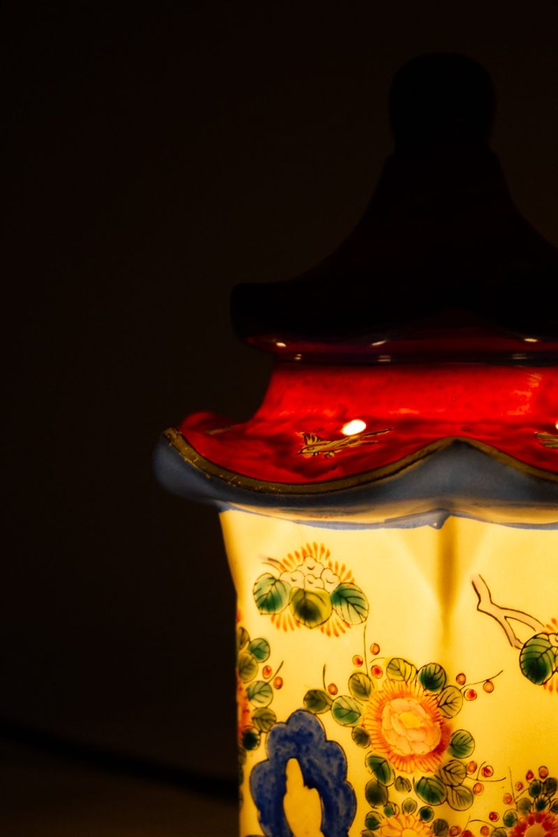Elka Gdr Vintage Porseleinen Parfumlamp Pagode Met Japanse Voorstelling image 5