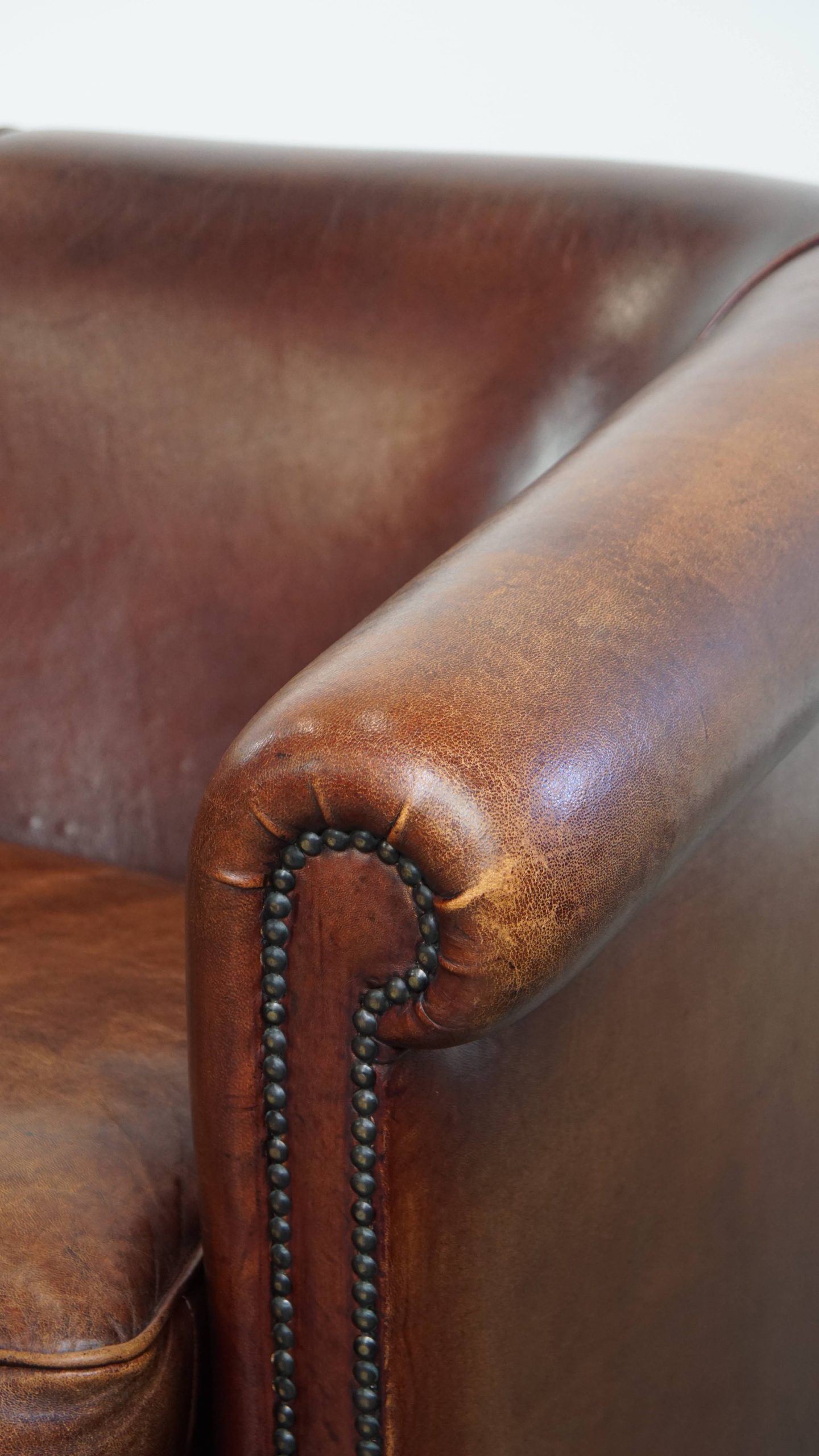 Comfortabele En Luxe 2 Zits Clubbank Gemaakt Van Schapenleer image 11