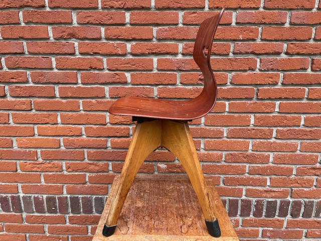 Vintage Schoolstoeltje / Kinderstoeltje. Jaren 50 image 4