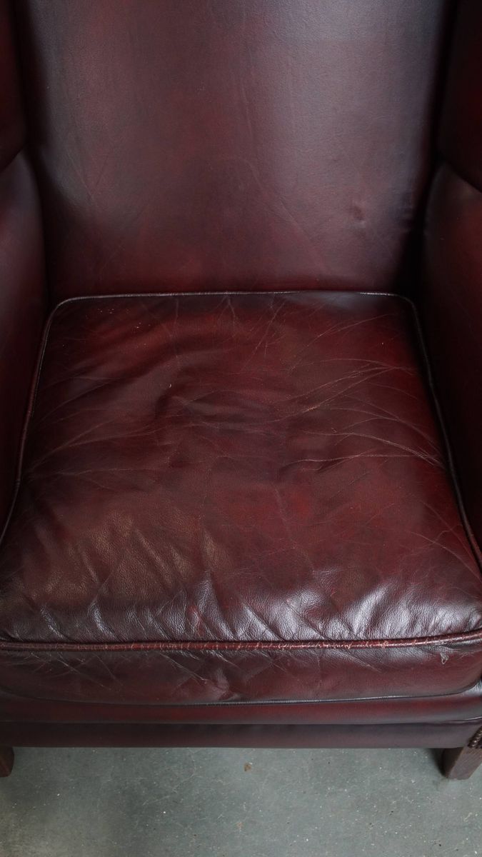 Set Van 2 Mooie En Comfortabele Bordeauxrode Rundleren Oorfauteuils In Engelse Stijl image 6