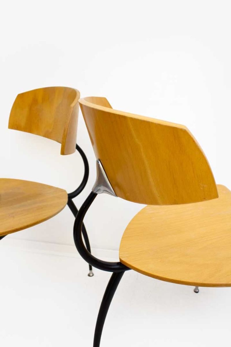 Set Van 4 Tripod Chair – Lande Stoelen 80’s Design image 6