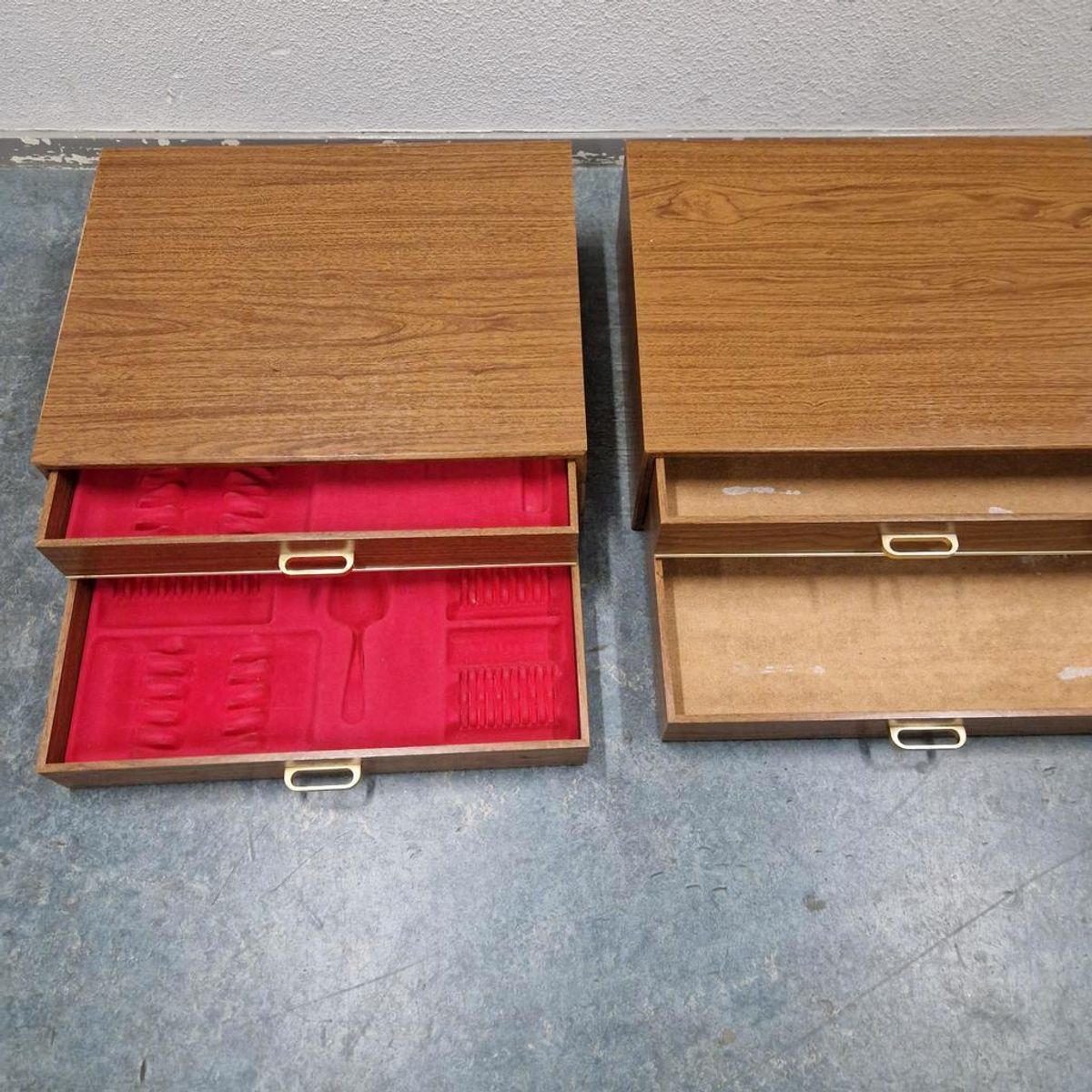 Set Van 2 Zwevende Nachtkastjes Vintage Gero Besteklade Kast image 2