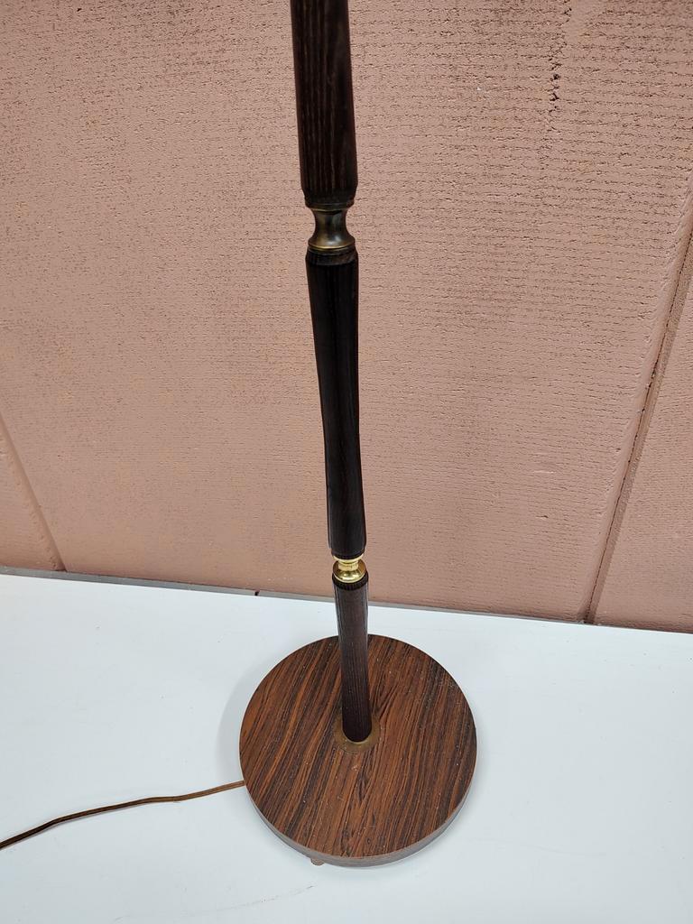 Elegante Staande Lamp Met Geplooide Kap image 13