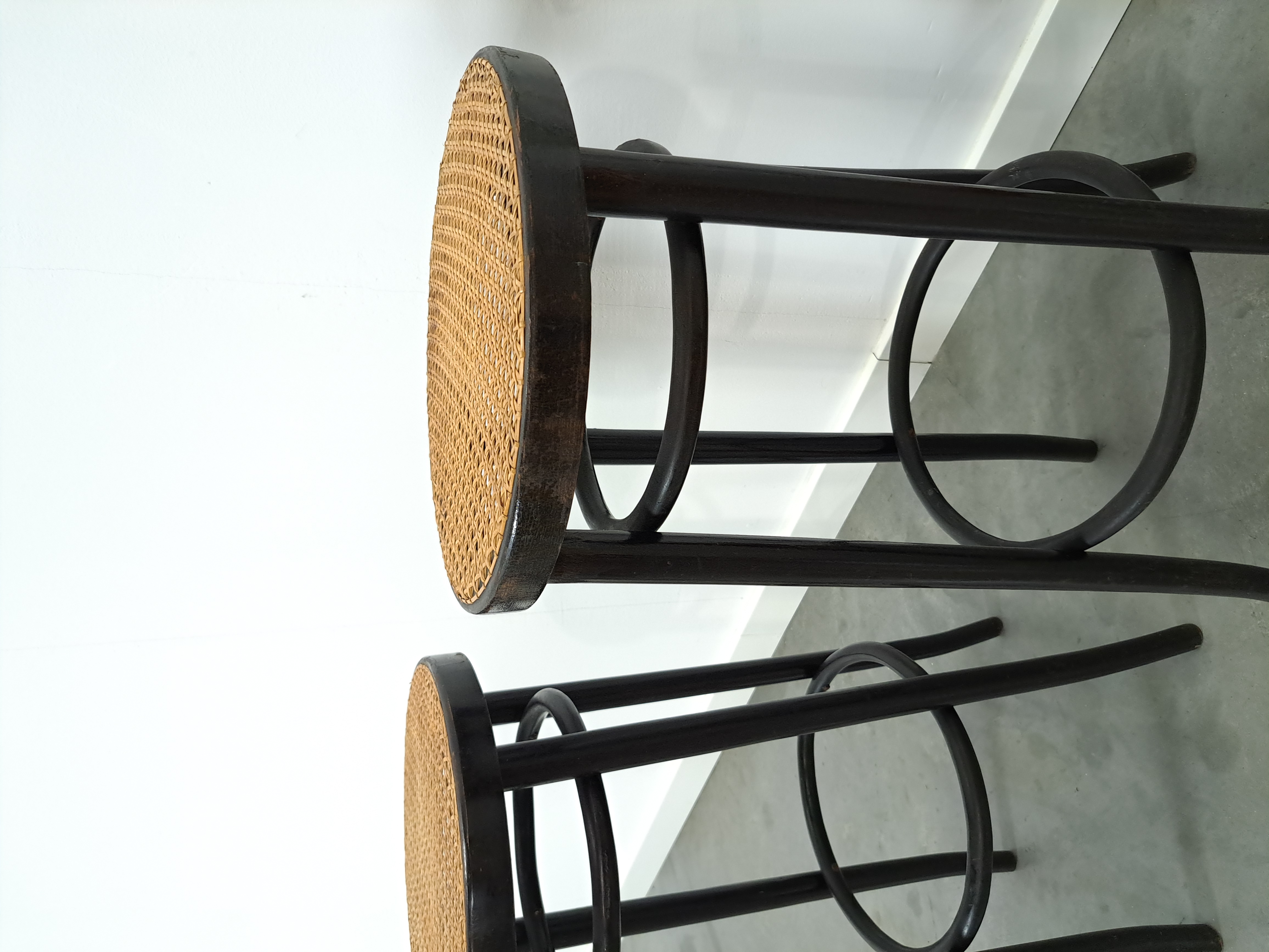 Set Jaren 50 Houten Barkrukken Met Webbing Uit Frankrijk image 10
