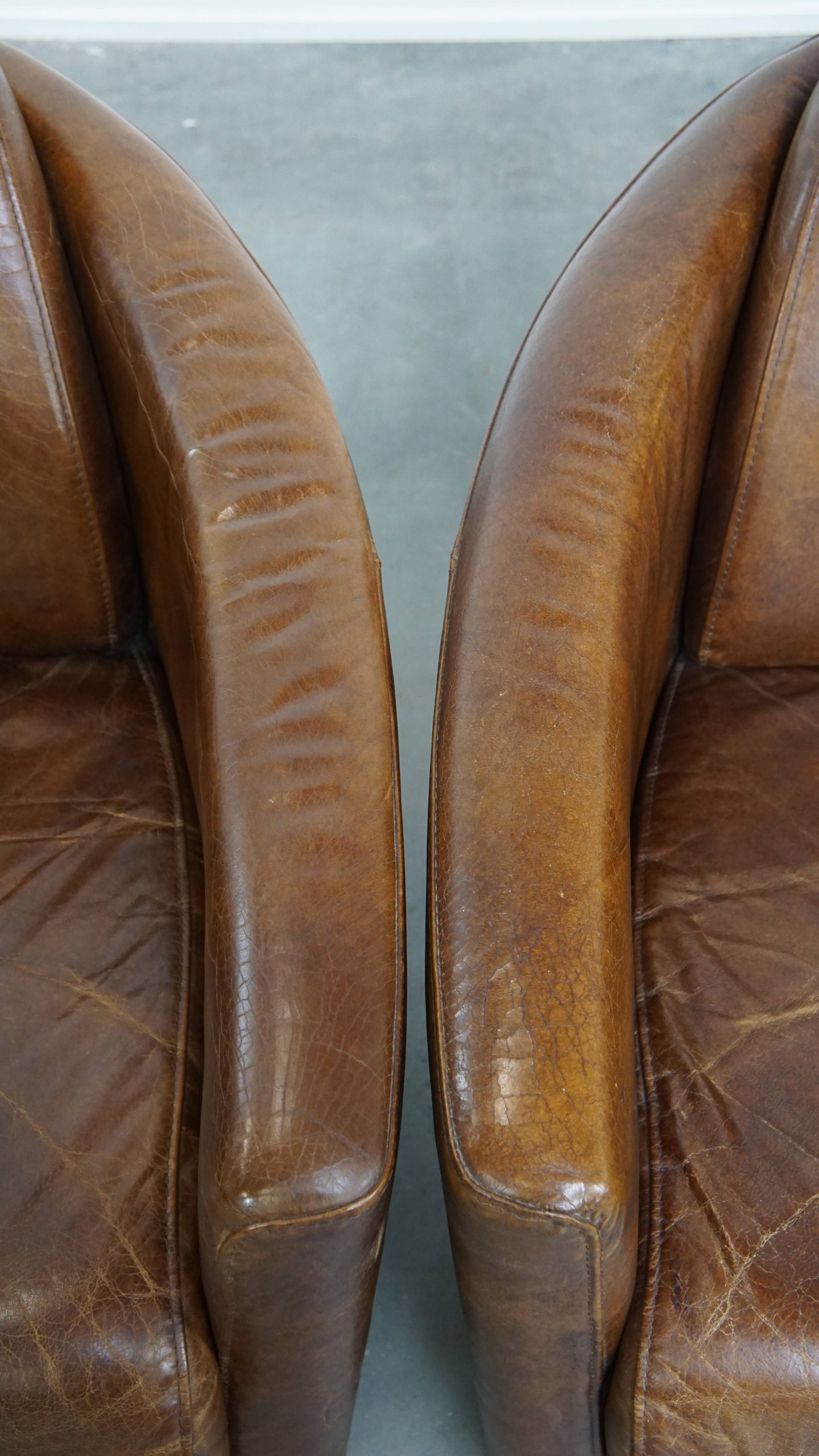 Set Van 2 Unieke En Comfortabele Bruine Rundleren Aviator Design Fauteuils/ Armchairs image 9