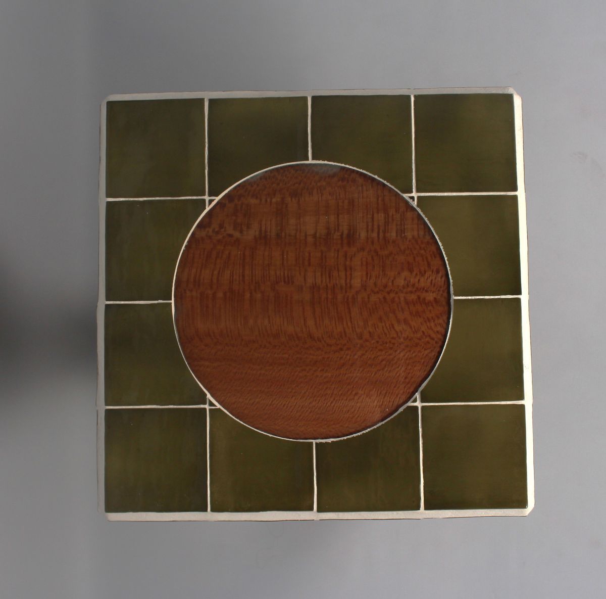 Betegelde Bijzettafel image 3