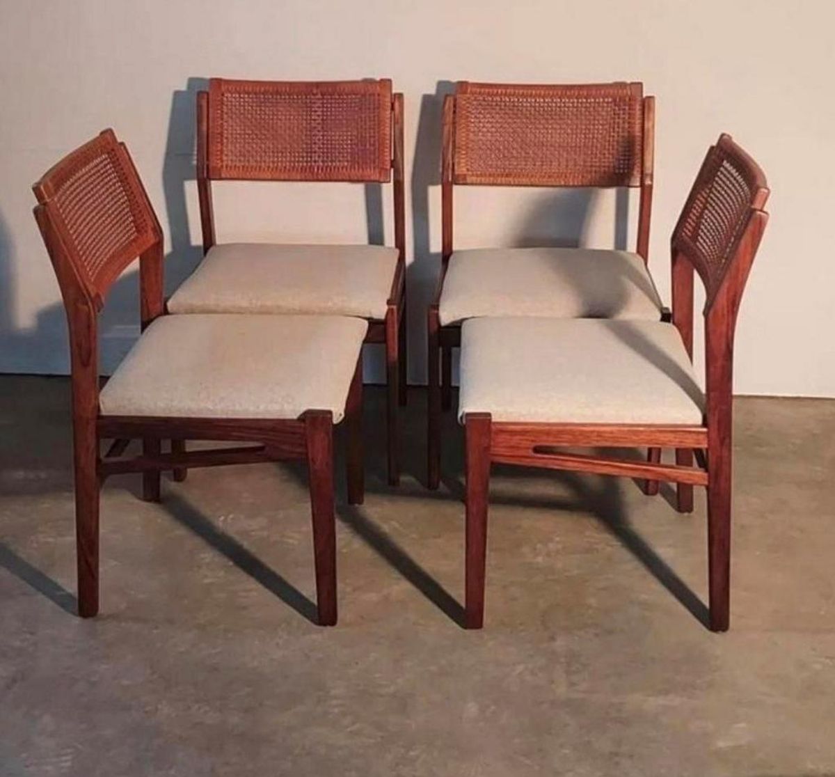 4 Vintage Topform Eetkamerstoelen. image 2