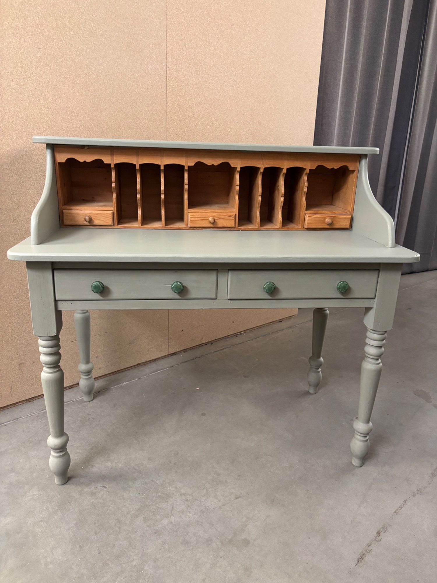 Vintage Brocante Bureau image 2