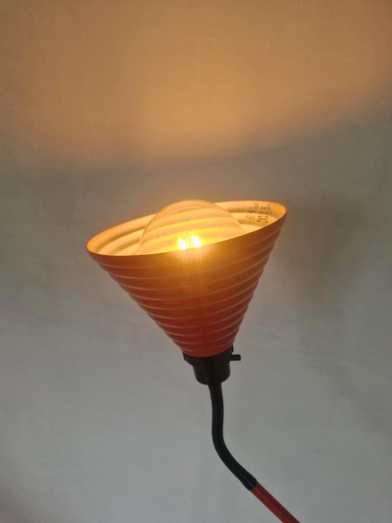 Vintage IKEA Hengellamp Design Rood. image 10