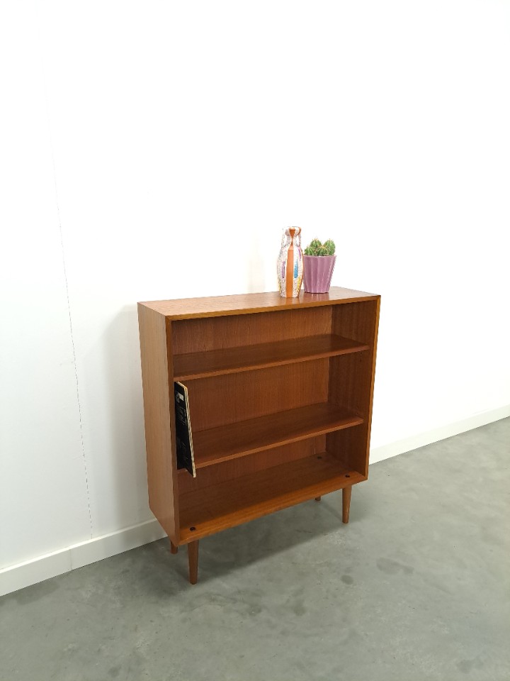 Noten Fineer Boekenkast Lp Kast Met Legplanken Nr. 1 image 3