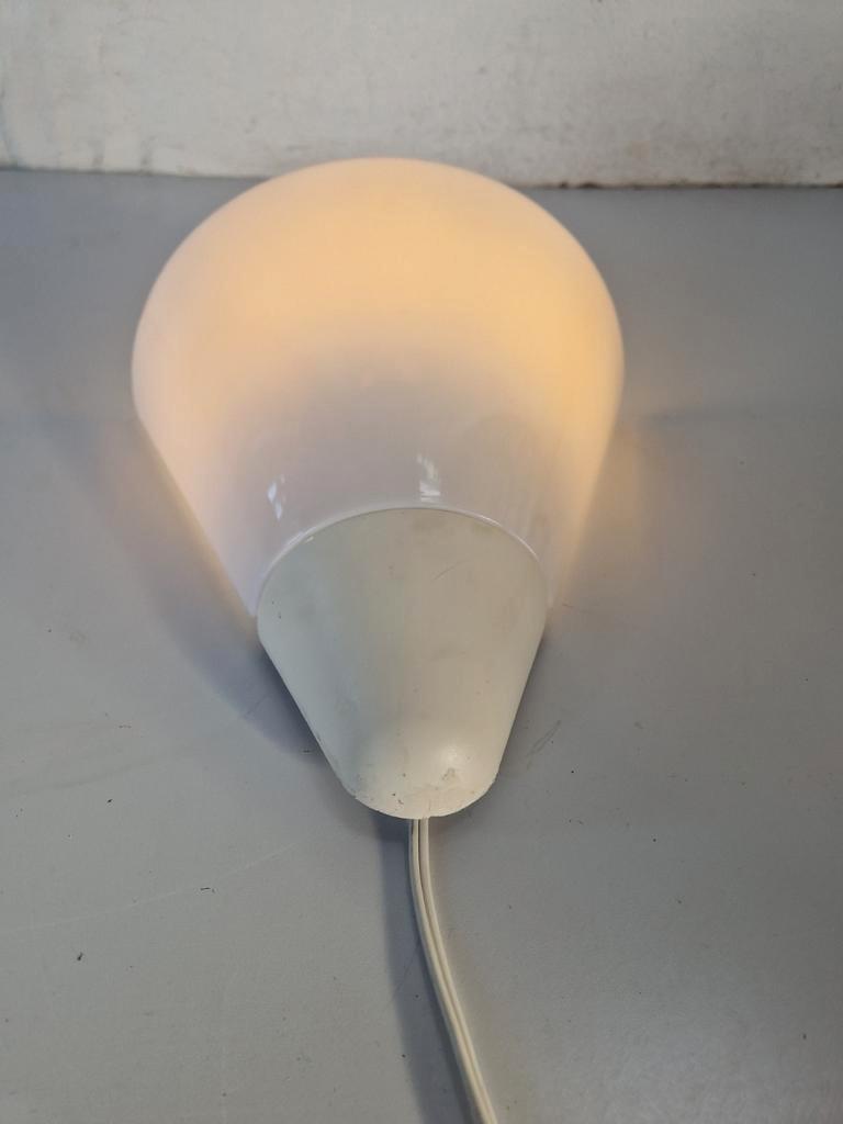 Vintage Vrieland Conische Design Lamp. image 3