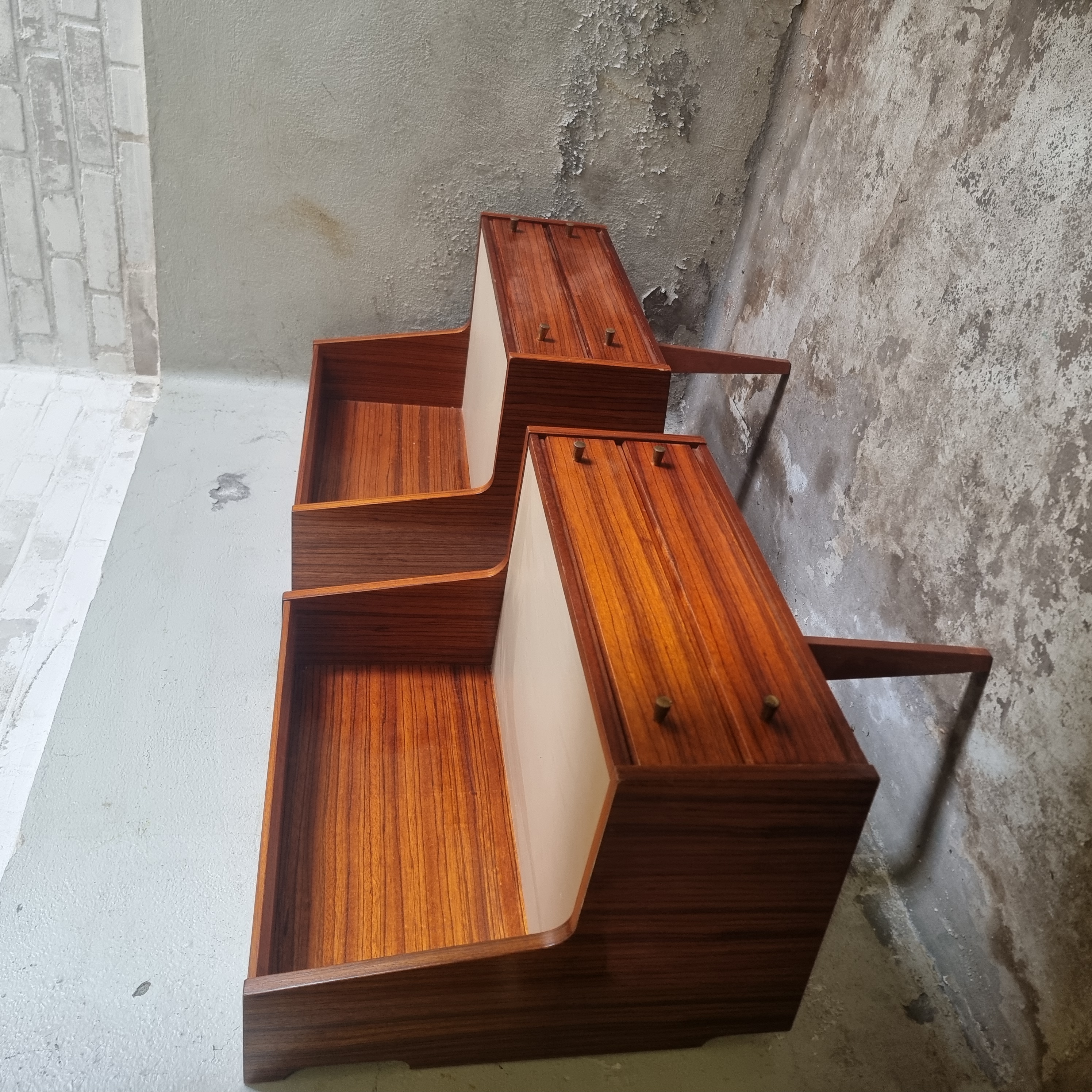 Vintage Nachtkastjes - Mid Century – Jaren 60 image 5