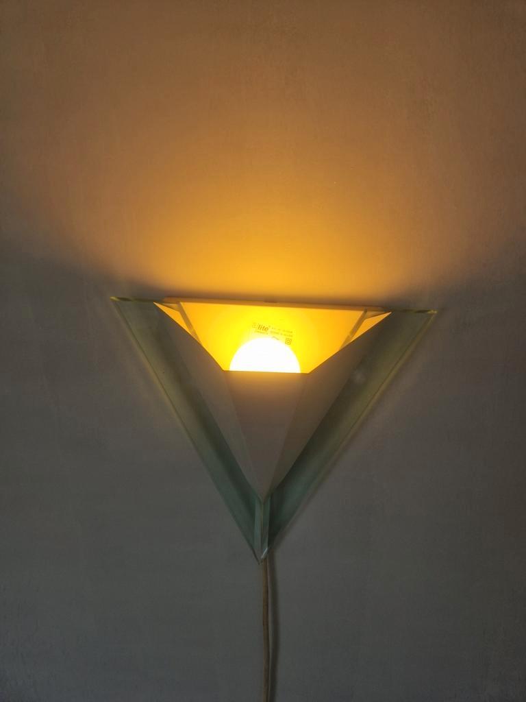 Postmodern Art Deco Revival Wandlamp Design Vintage. image 3