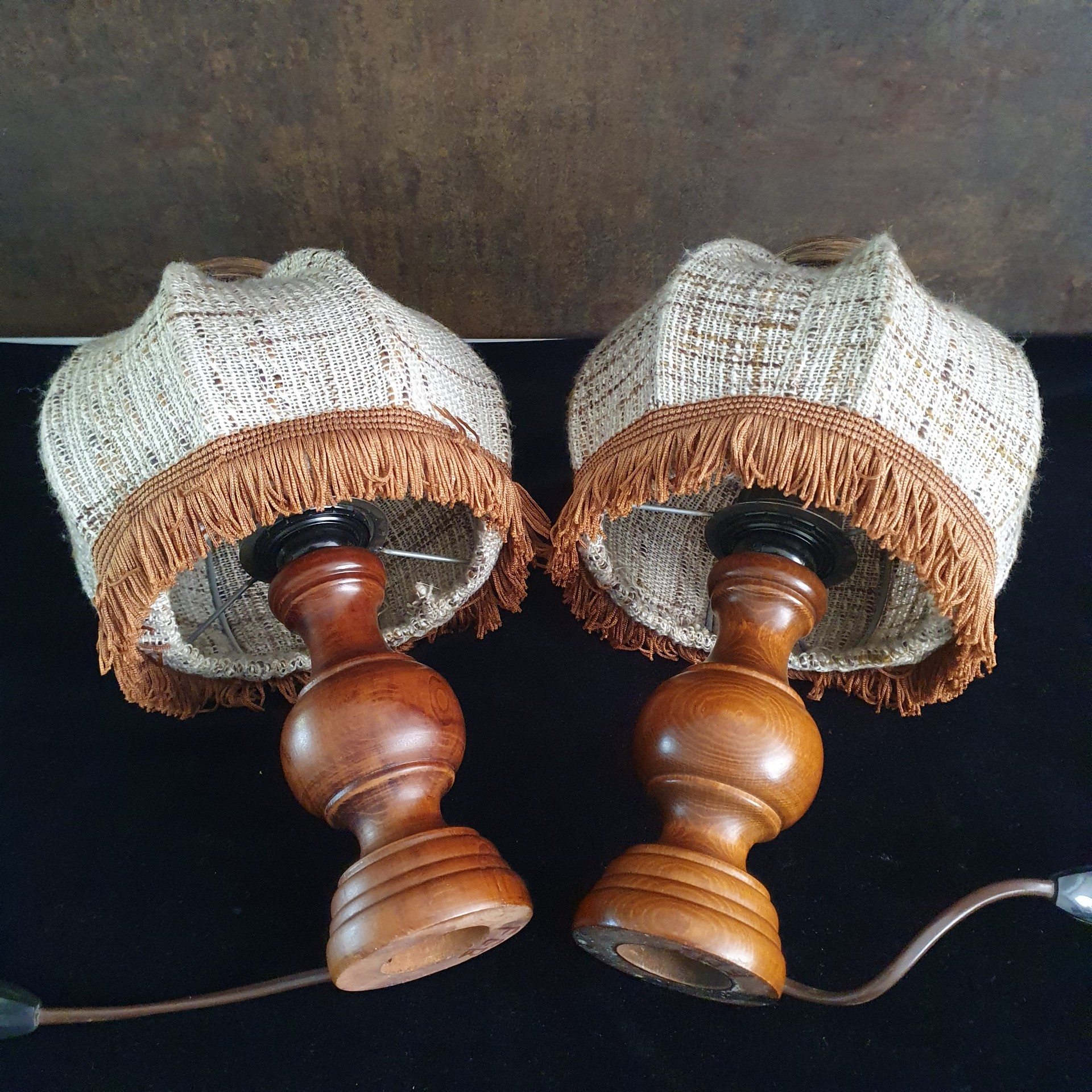 Vintage - Schemerlamp - Bedlamp - Kastlamp - Hout/stof- 2 Stuks image 8