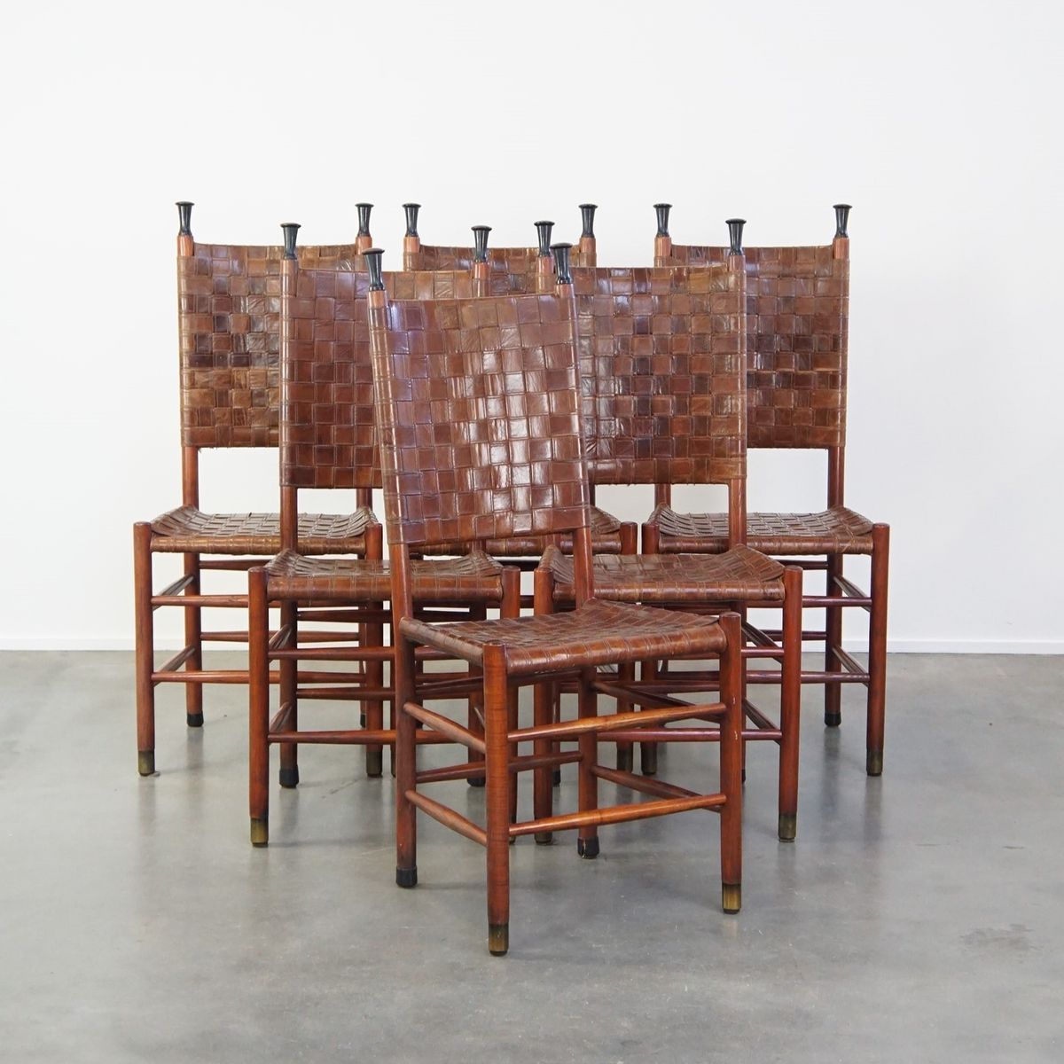 Set Van 6 Schuitema Eetkamerstoelen Uit De Shaker Collectie Met Gevlochten Leren Zitting image 2