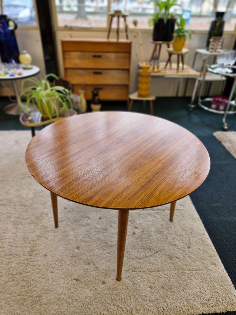 Vintage Coffee Table Rond Notenhout Opal Design image 4