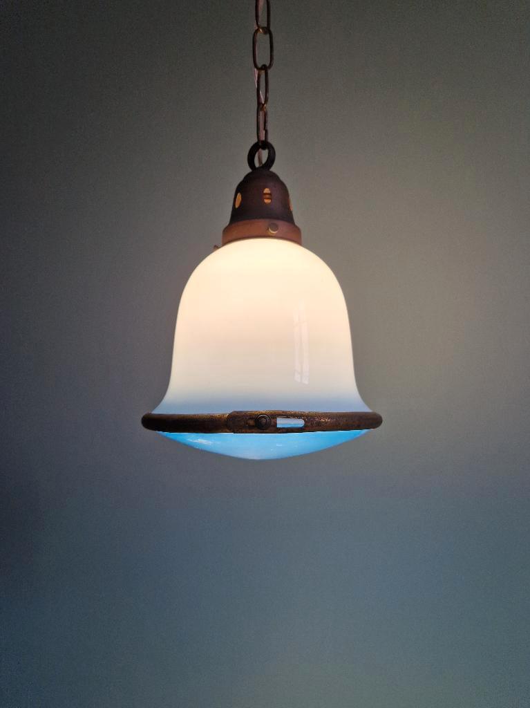 Bauhaus-hanglamp In Opaline En Blauw Gesatineerd Glas, 1920 image 12