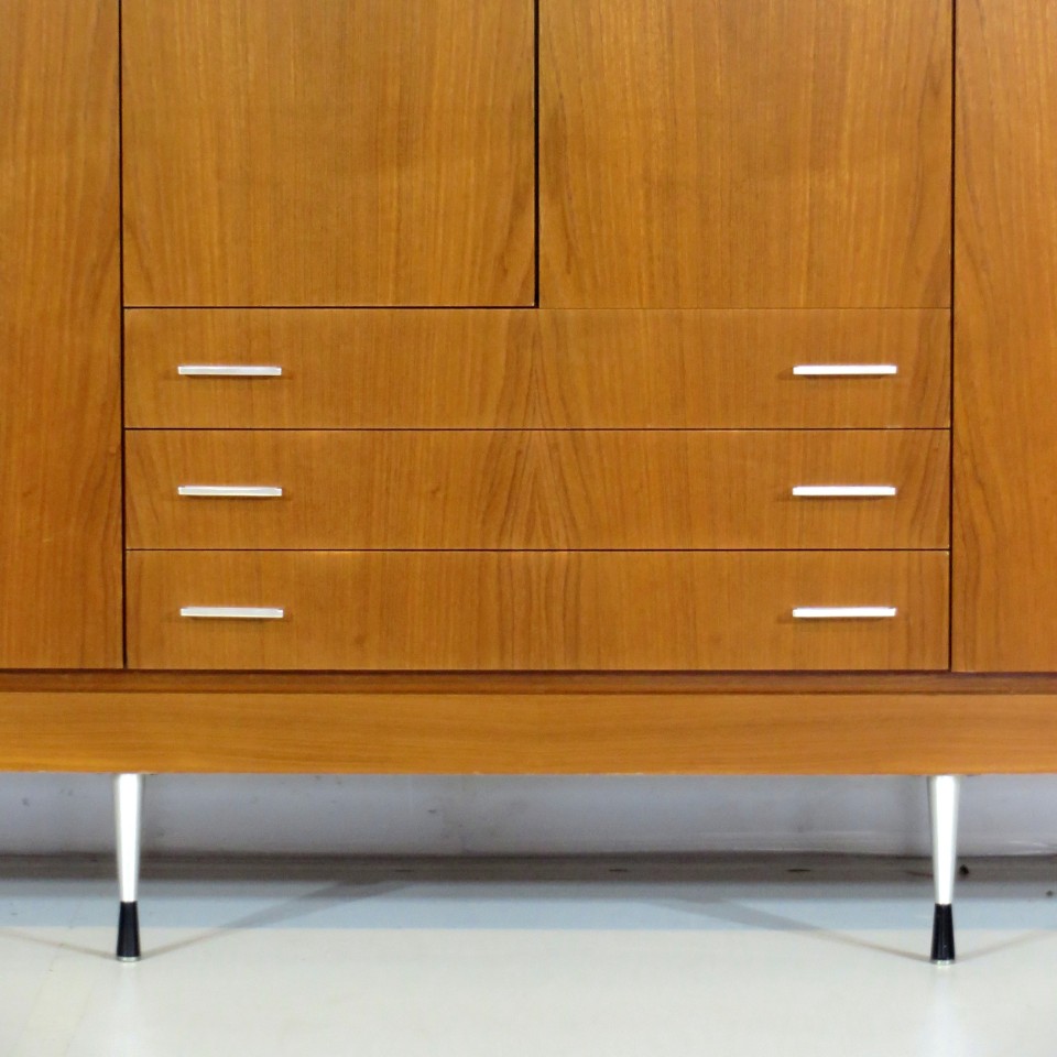 Grote Vintage Mid Century 6-deurs Kledingkast In Teak, 1960s image 4
