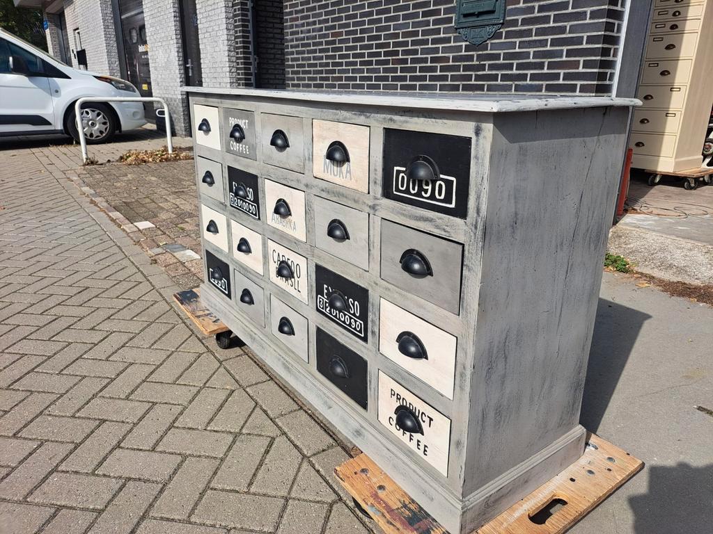 Hippe Ladekast Commode 20 Lades image 4