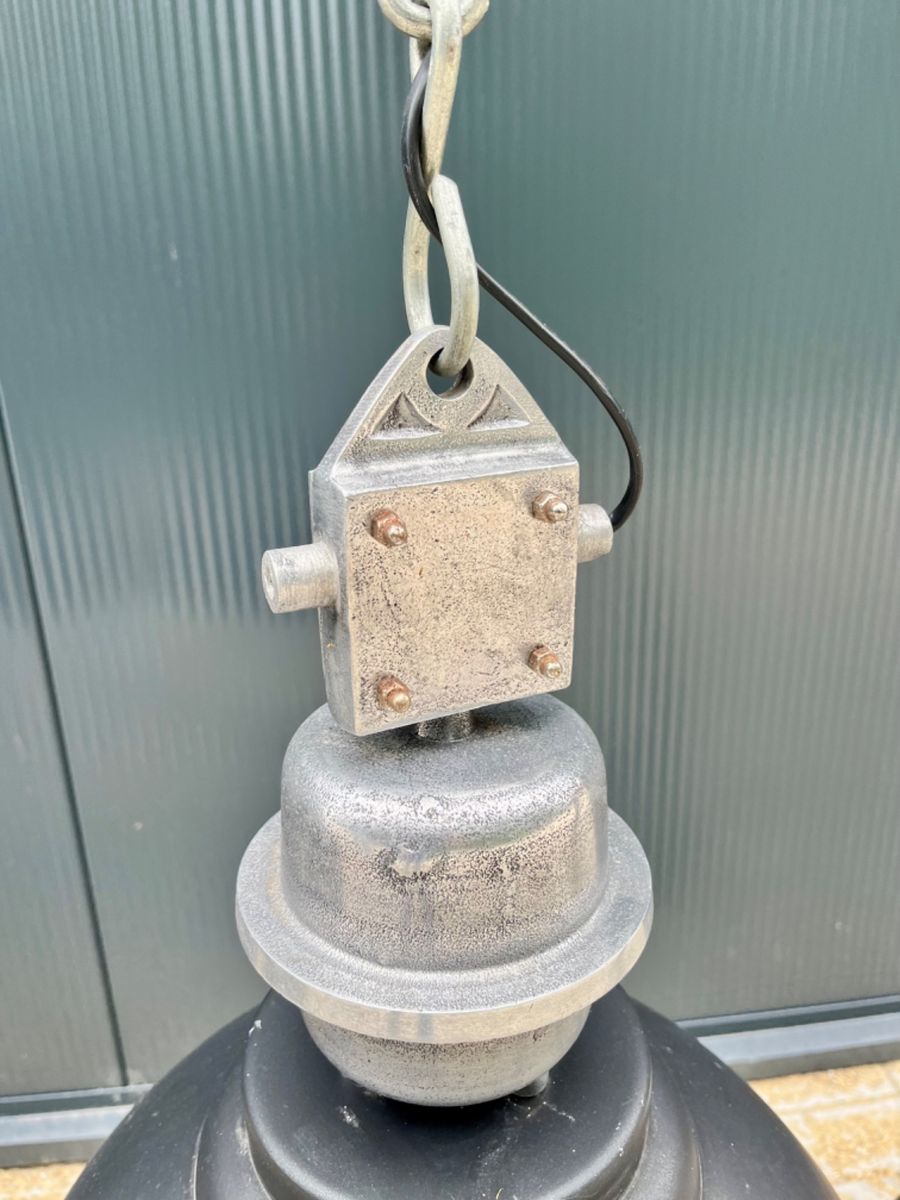 2x Zwarte Industriële Hanglamp image 8