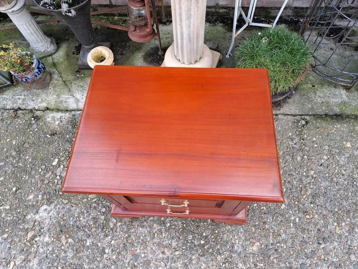 Klassiek Engels Bureau Ladekast, Nachtkastje Bijzettafel Met image 6