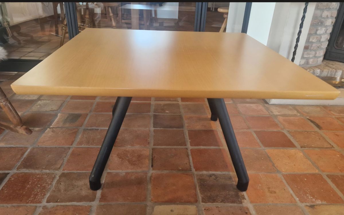 Møremøbler Deens Design Fraaie Vintage Scandinavisch Design Tafel. Gelabeld. image 6
