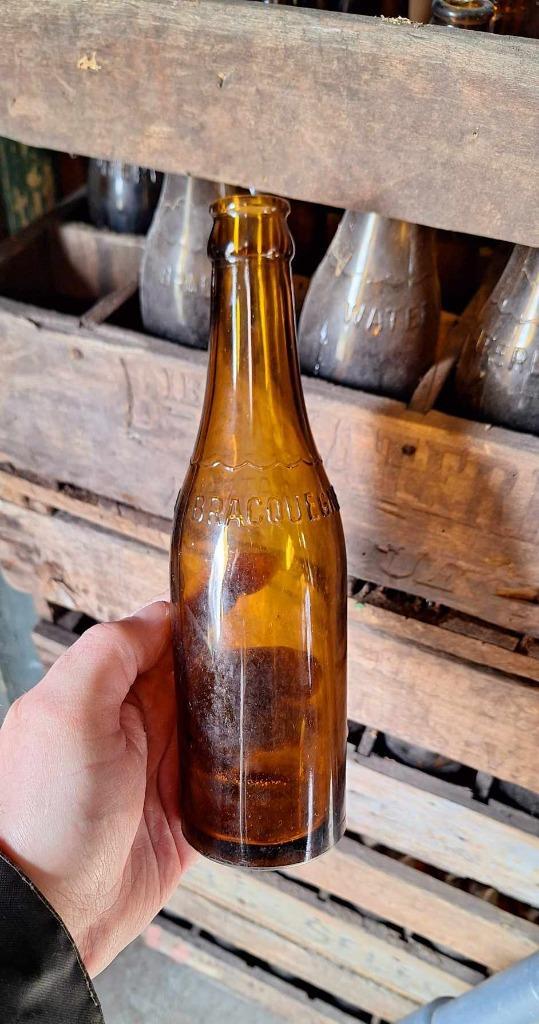 60 Tot 80 Jaar Oude Krat, Flessenkrat Met 24 Bierflessen. image 7