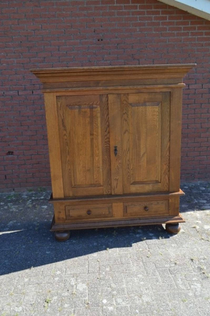 Donker Massief Eiken Kast image 2