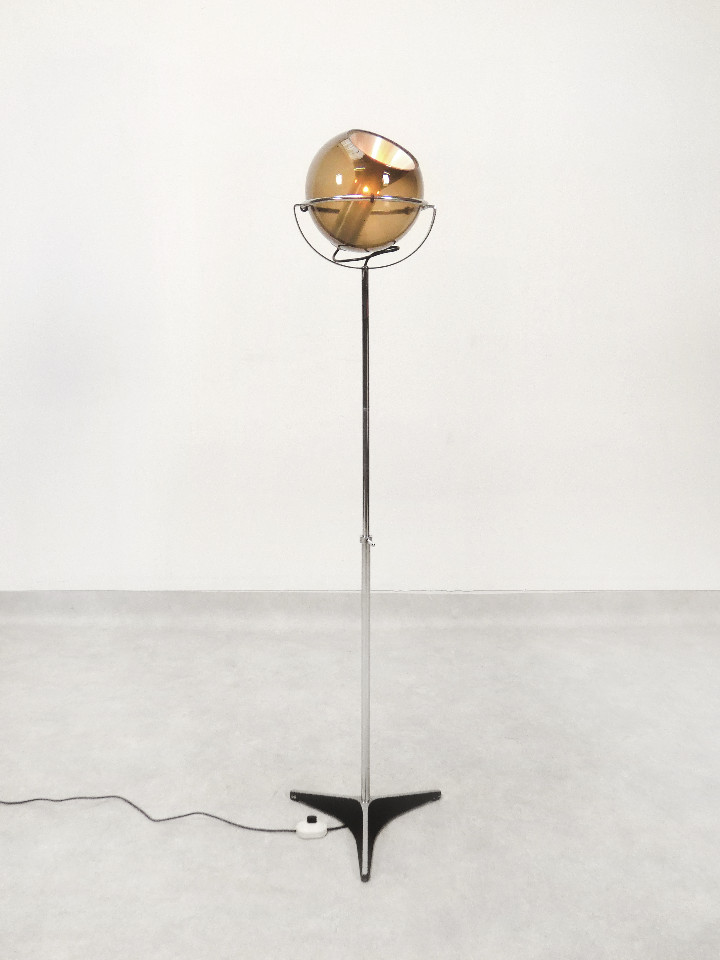 Globe Floor Lamp - Raak image 2